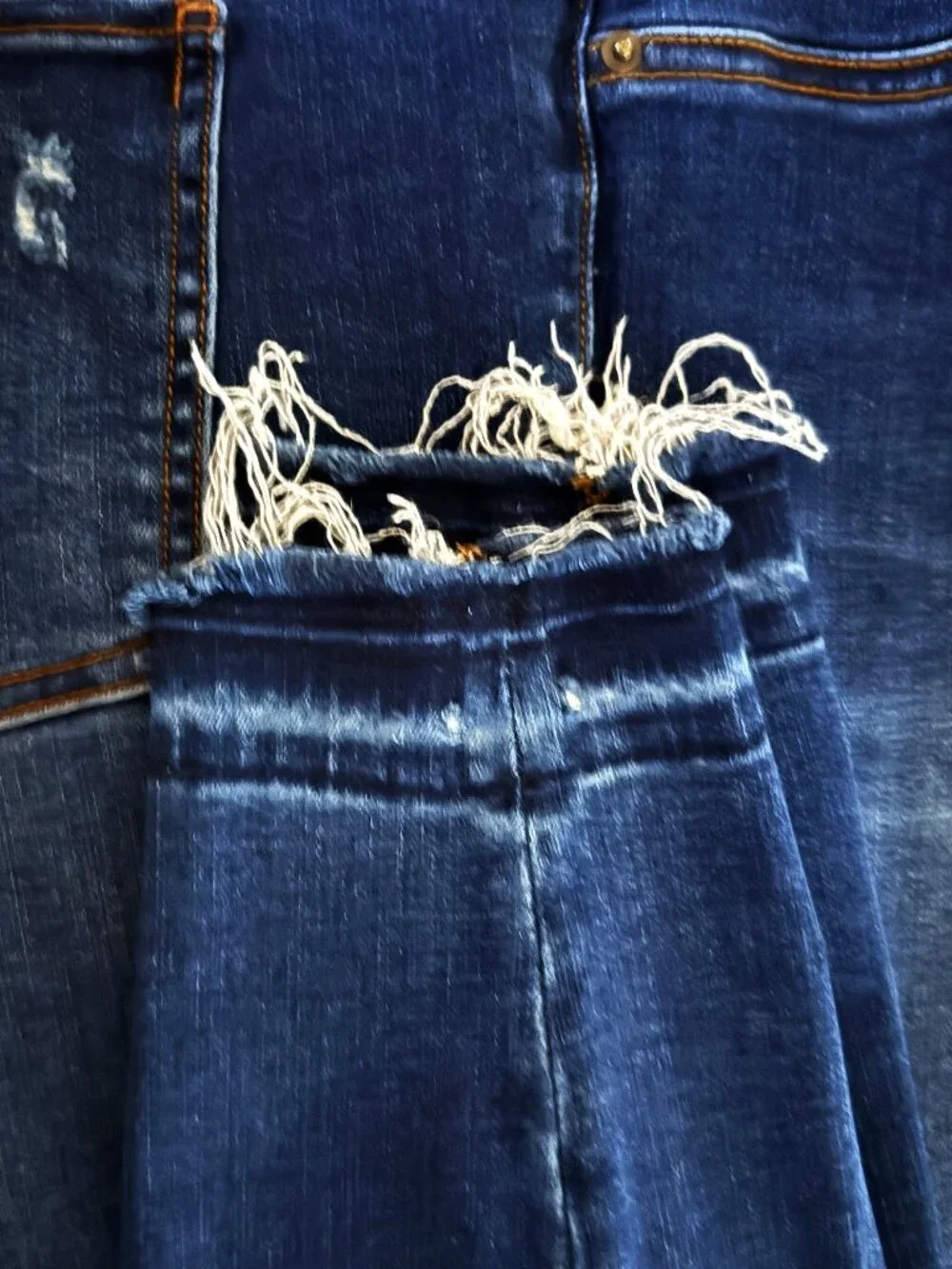 SPANX Distressed Demin Skinny Frayed Leg Pull-On Jeans - Size XL/TG